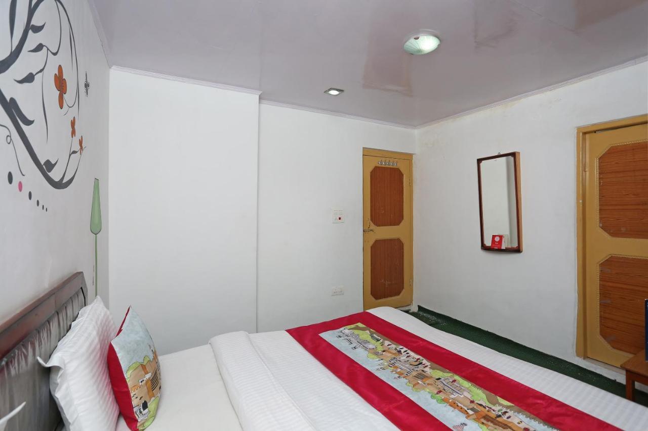 Oyo Flagship Hotel Palace Pahalgām Eksteriør bilde
